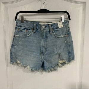 ABERCROMBIE high rise mom short  size 27/4 light blue wash denim